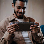Spigen Nintendo Switch 2 Nano Pop-便攜支架保護殼(芝麻黑)